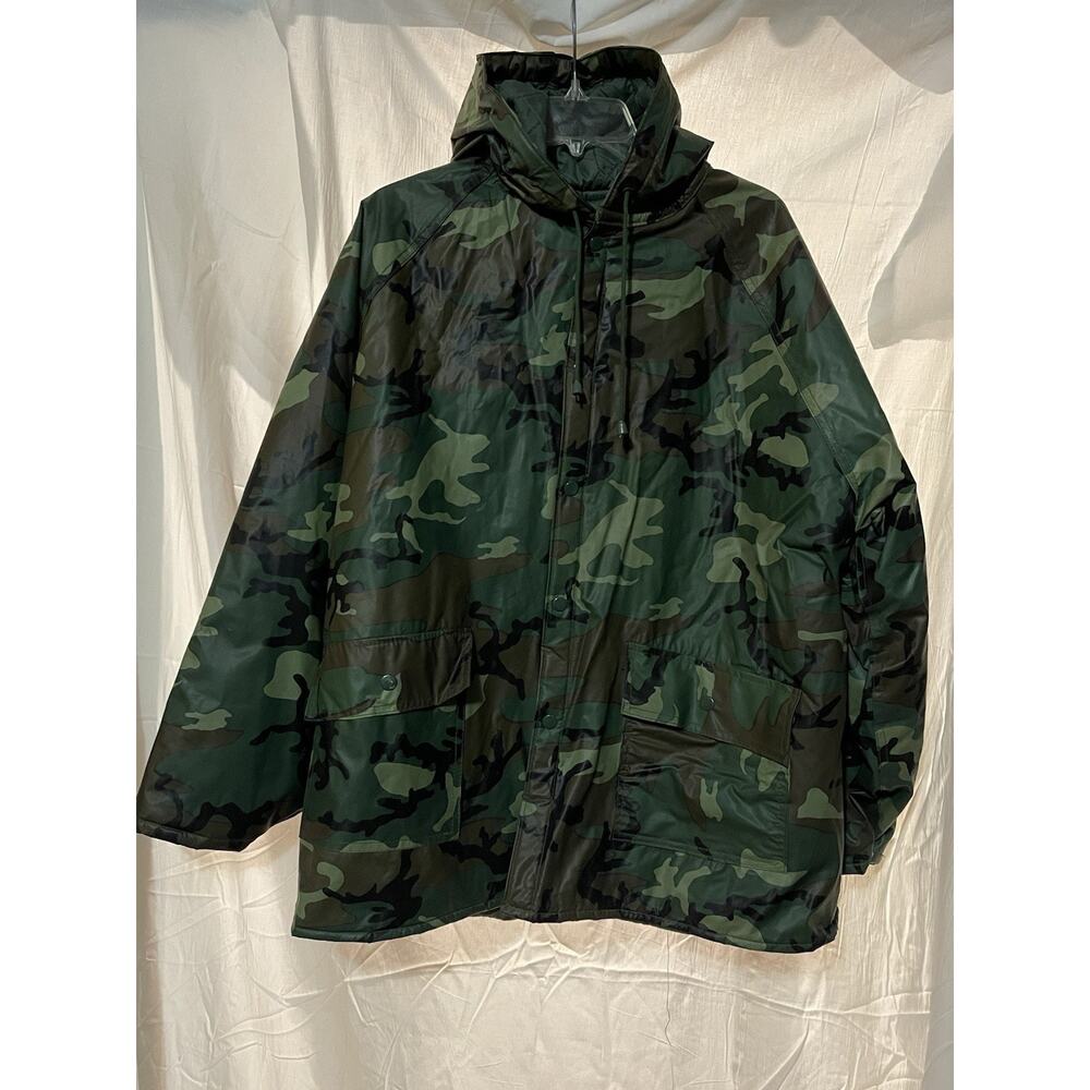 Ozark Trail Camouflage Jacket Coat Men’s Size Large Hooded Hunting Snap Pockets